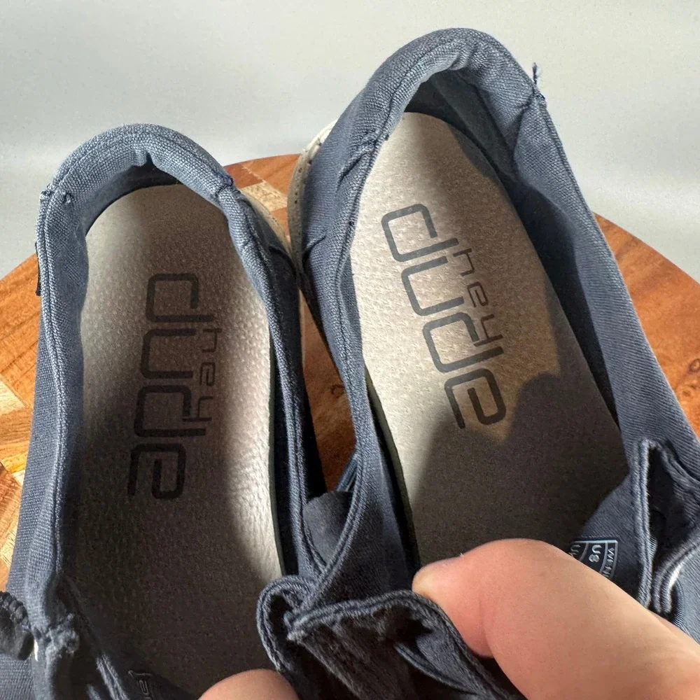 Hey Dude Wendy Navy Canvas Slip On Loafers Womens Size 9 Speckled Sole 121412500